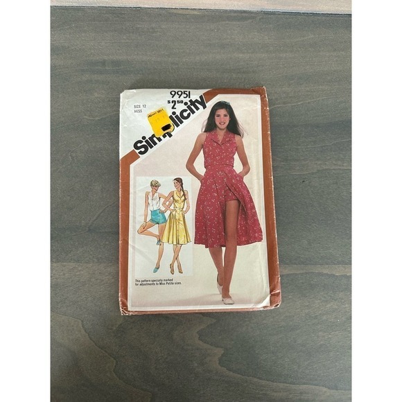 Simplicity Vintage Uncut Misses Top Shorts and Skirt Size 12 Pattern No 9951 - Picture 1 of 7